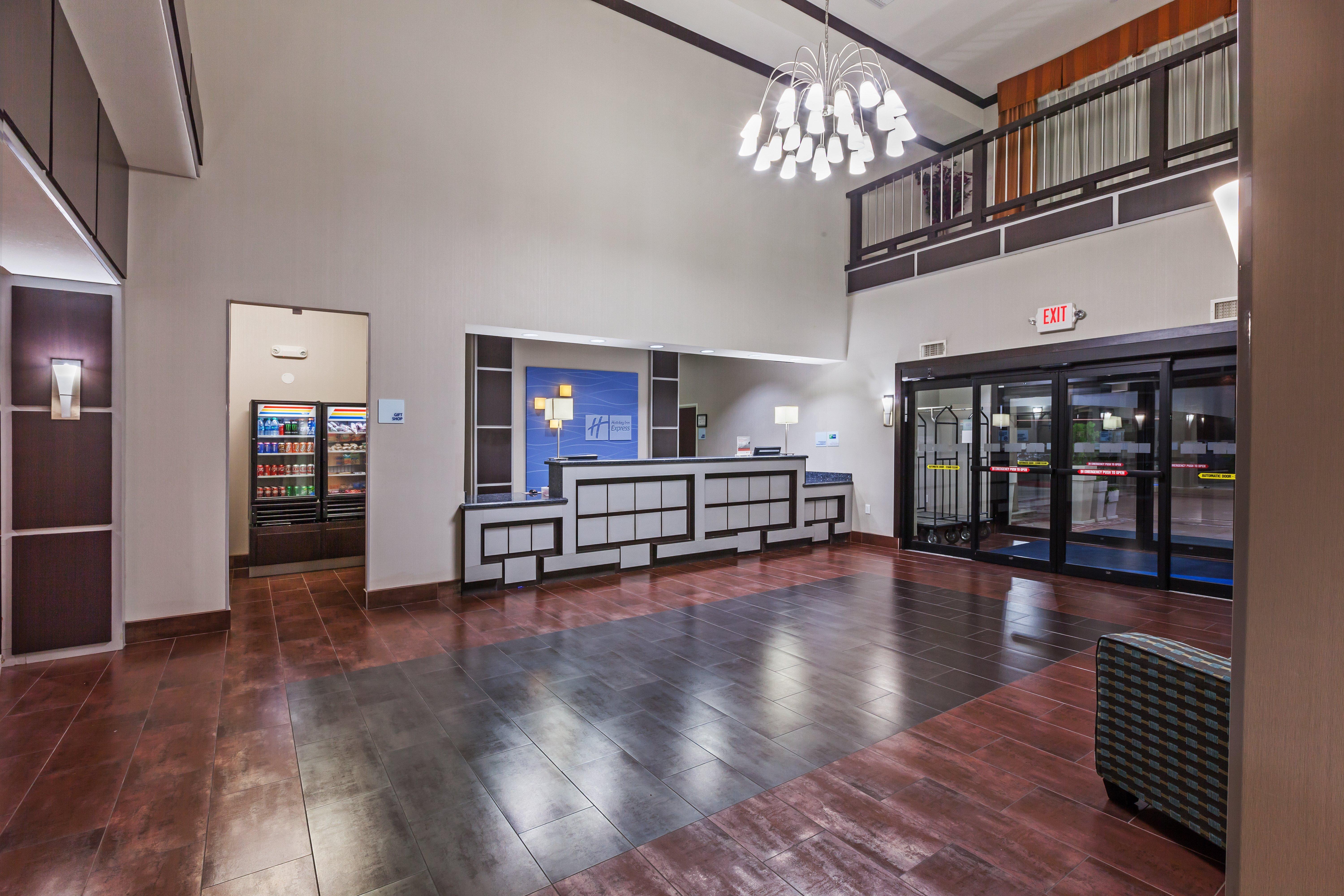 Holiday Inn Express & Suites Cleveland By Ihg Luaran gambar